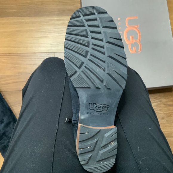 UGG Australia Broome Boots Size 7.5 - Picture 6 of 12